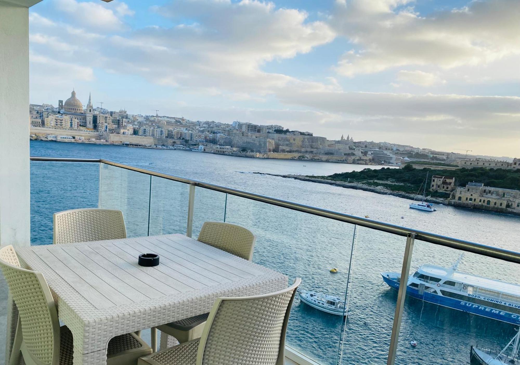 Sliema Seaview & Seafront- Apt 9, 49 Tigne Point Mansions Exterior photo