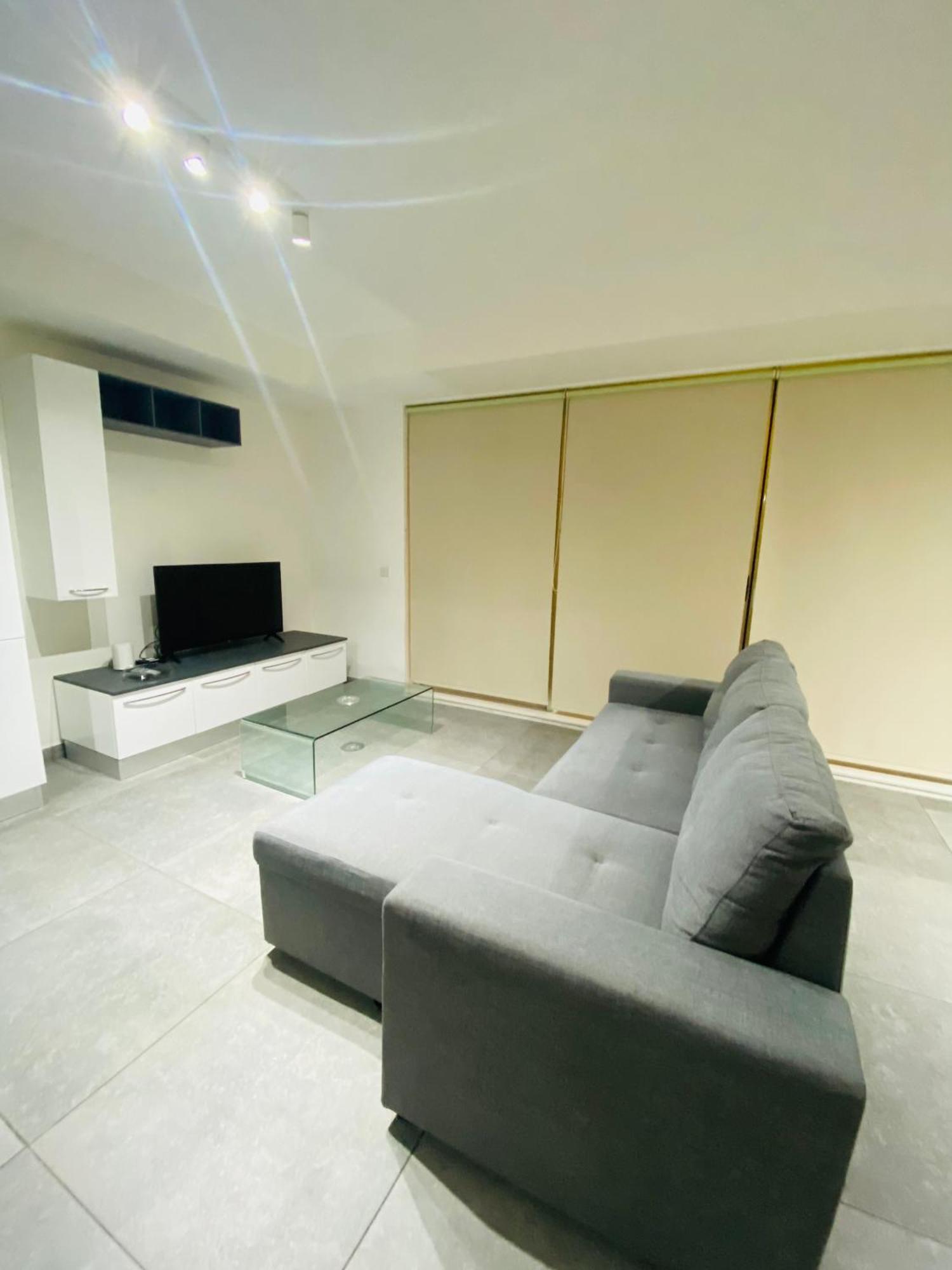 Sliema Seaview & Seafront- Apt 9, 49 Tigne Point Mansions Exterior photo