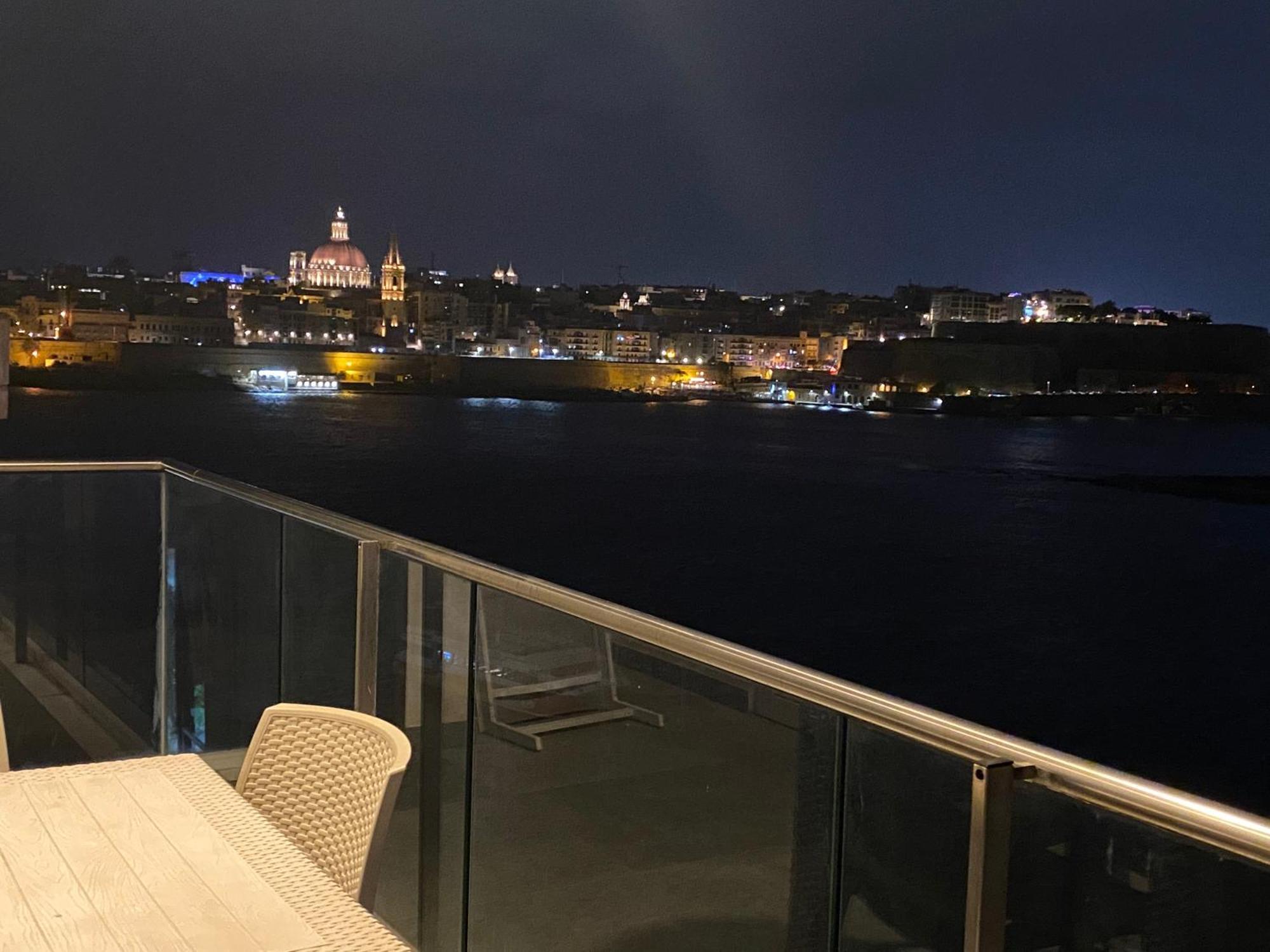 Sliema Seaview & Seafront- Apt 9, 49 Tigne Point Mansions Exterior photo