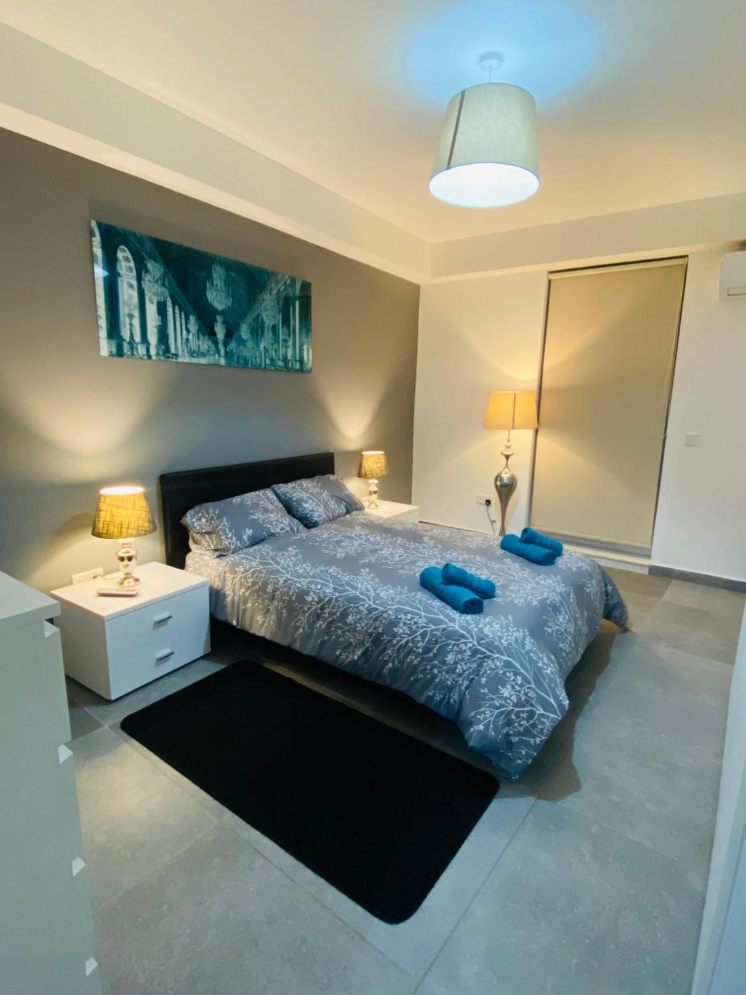 Sliema Seaview & Seafront- Apt 9, 49 Tigne Point Mansions Exterior photo